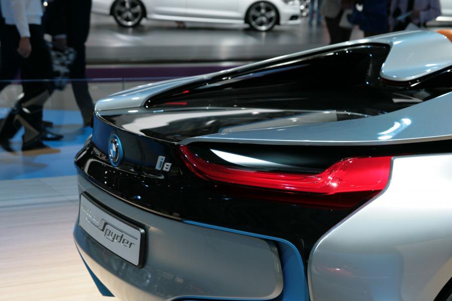  BMW i8 Spyder Concept 2012 года  (фото 4 из 87)